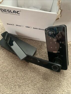 Brand New in Box DESLOC B200L Fingerprint Keyless Entry Smart Lock Black